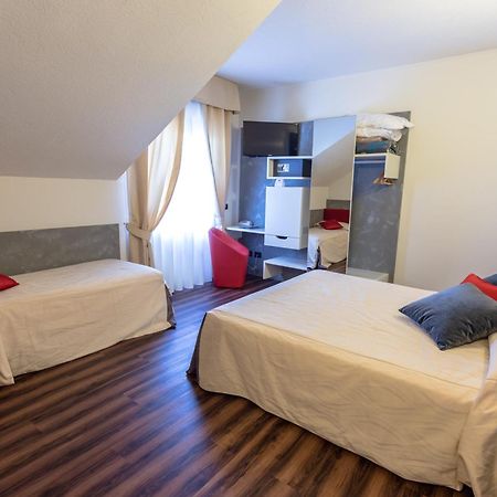 Hotel Le Palme (Adults Only) Dormelletto Bagian luar foto