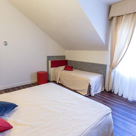 Hotel Le Palme (Adults Only) Dormelletto Bagian luar foto